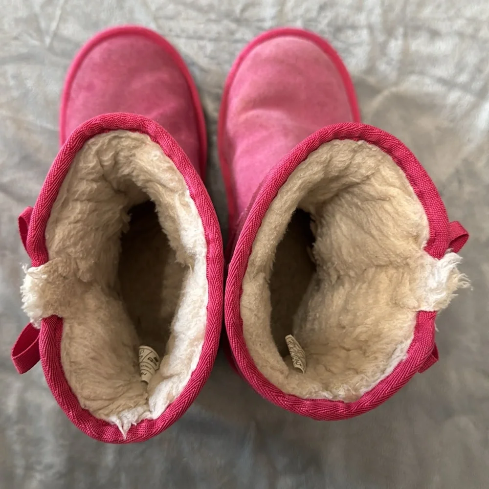 Koolaburra‎ by Ugg Girls 3 Suede Victoria Pink Bows Short Boots Warm Winter Kids